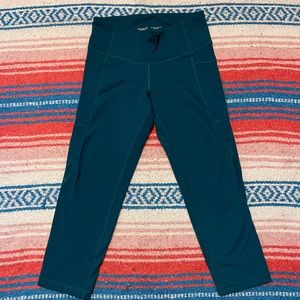 Old Navy workout leggings women’s size small.